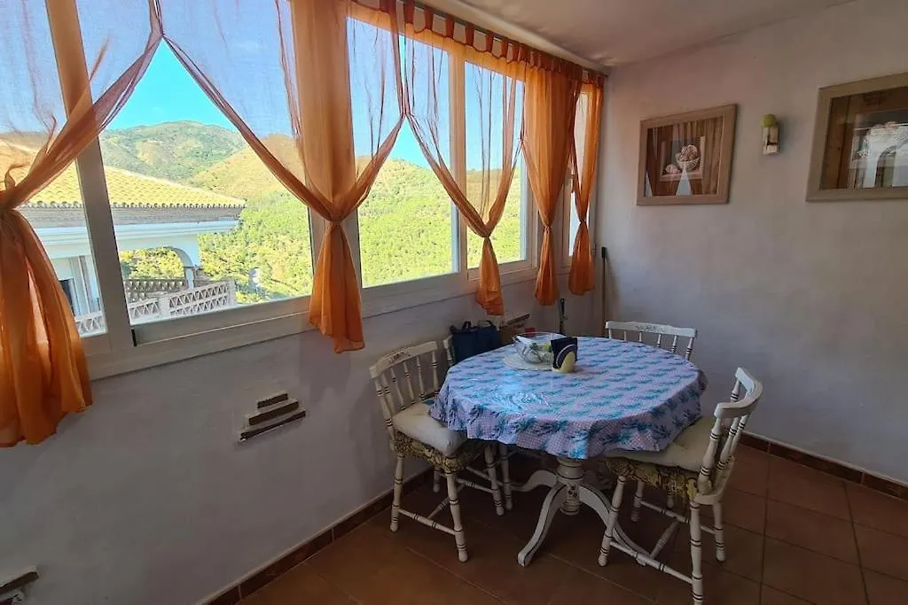 Atico Con Vistas Mar Y Montana Apartment Ojen Spain