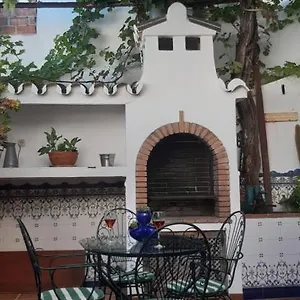 Casa Luciíta: Agradable Con Chimenea, Patio Y Bbq. Ojén